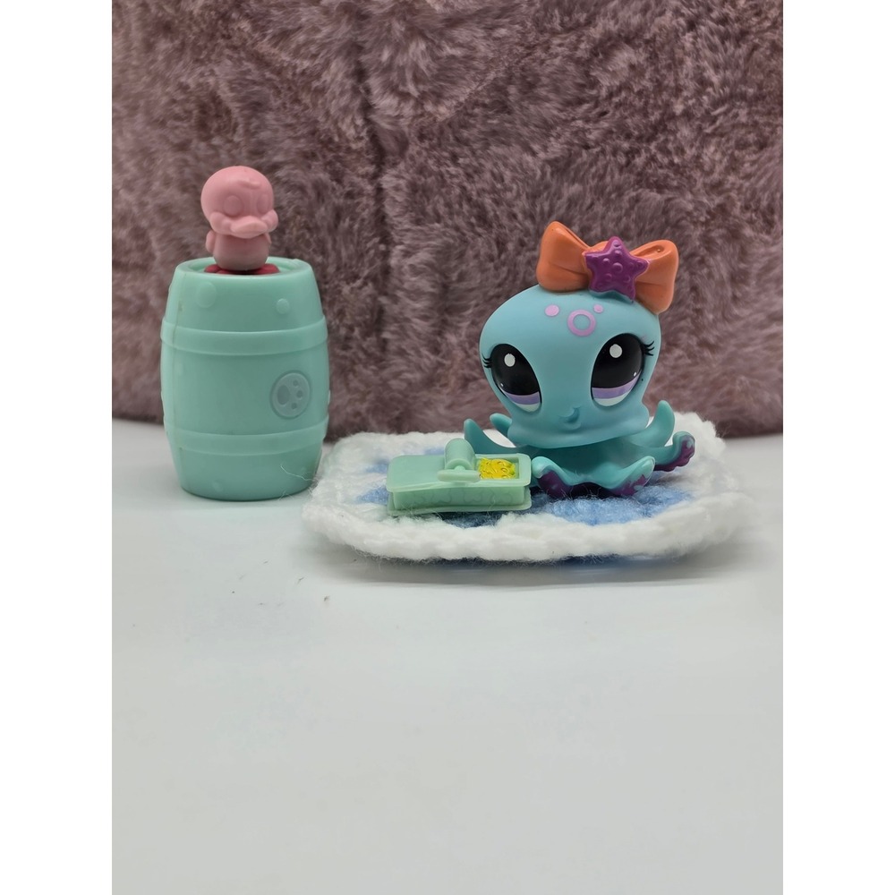 Littlest Pet Shop Octopus Dollhouse Accessory Figure Lot #2237